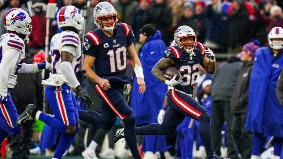 Patriots’ Drake Maye Expecting ‘Tough Challenge’ Against Ravens