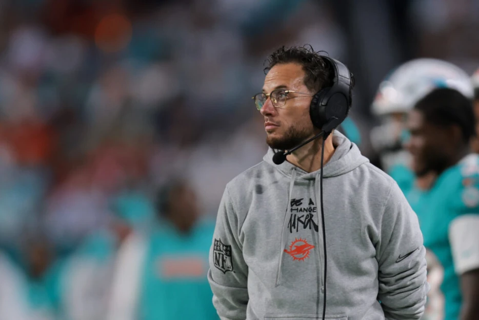 Dolphins Expected To Retain Mike McDaniel; Champ Kelly To Receive GM Intervivew