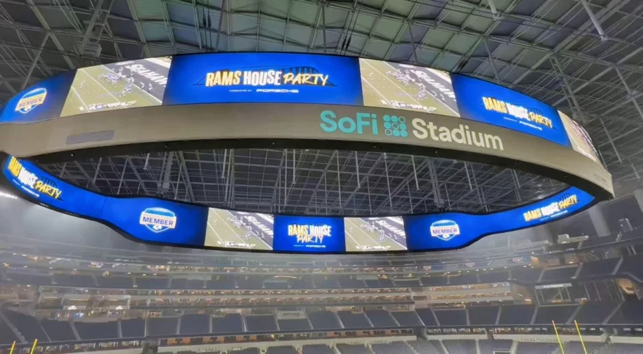 Los Angeles Rams’ Fan Attendance For ‘Watch Party’ vs. Seahawks Was a Total Embarrassment [VIDEO]