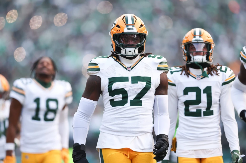 Packers Activate DL Brenton Cox Off Injured Reserve