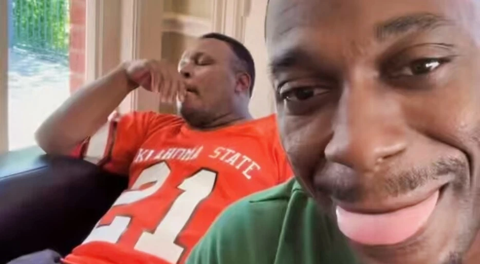 Robert Griffin III Draws Backlash After Mocking Barry Sanders in Viral Post [VIDEO]