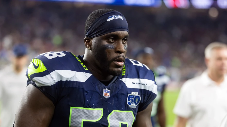 Seahawks’ Derick Hall suspended for Week 16 after Kevin Dotson incident