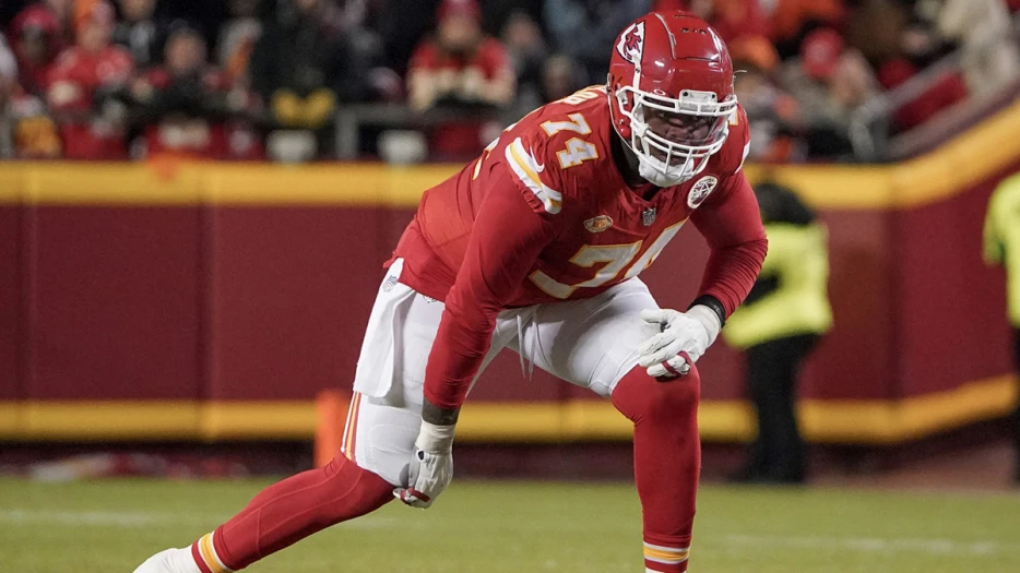 Chiefs place 2 players on season-ending IR