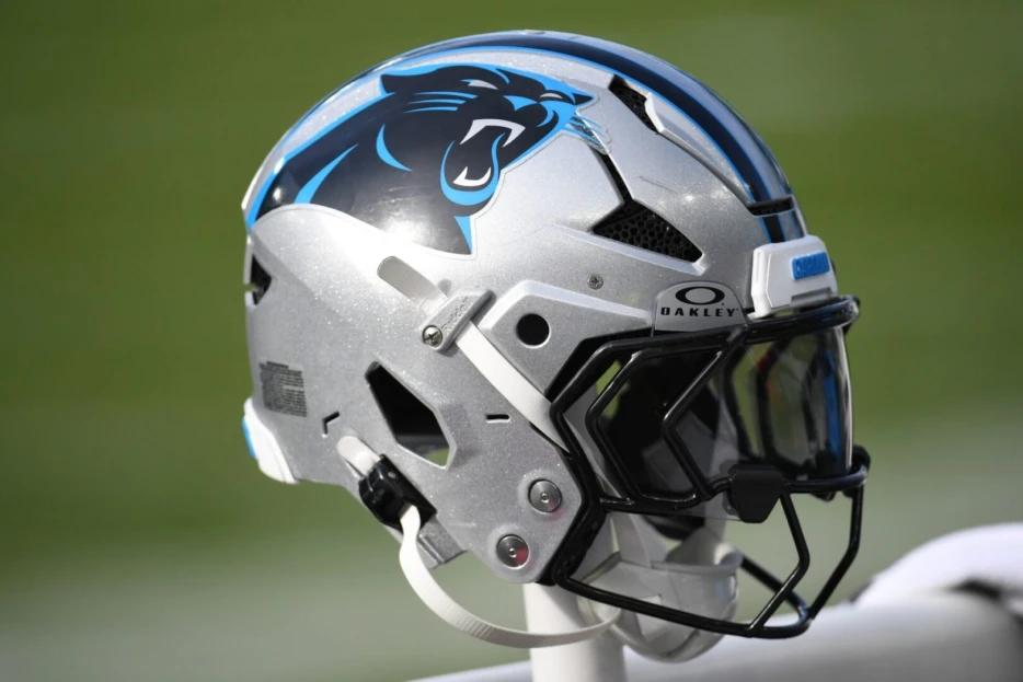Panthers Elevating LB Isaiah Simmons &amp; G Saahdiq Charles