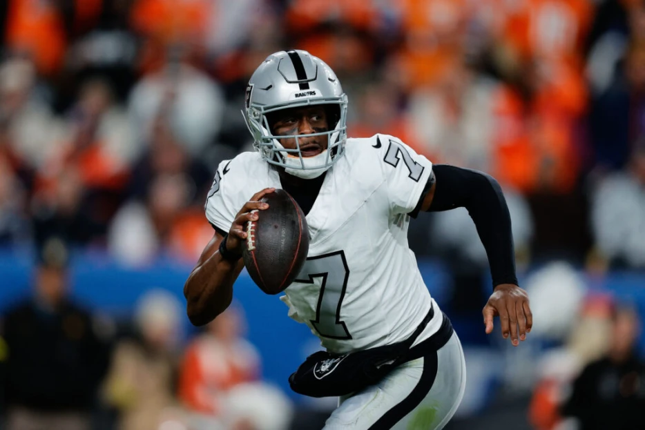 Raiders QB Geno Smith Expected To Start For Rest Of Season