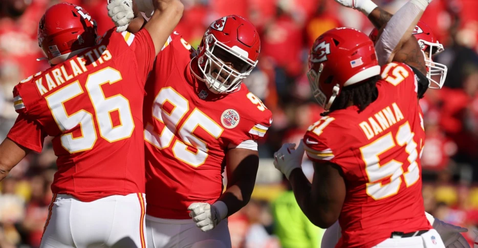 Records aside, the Chiefs foresee a tough test against the Titans