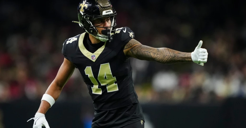 Saints place Devaughn Vele and Devin Neal on injured reserve