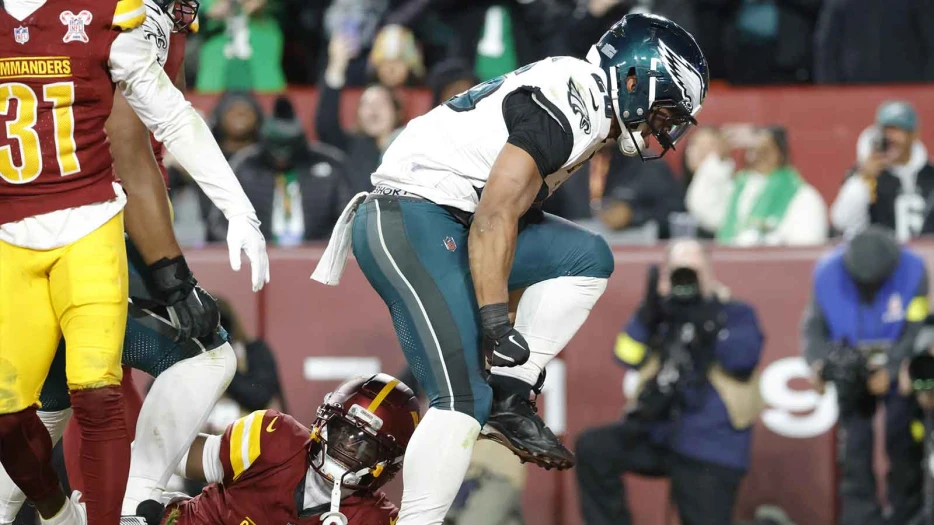 Eagles’ Saquon Barkley hits personal milestone with vintage rushing TD