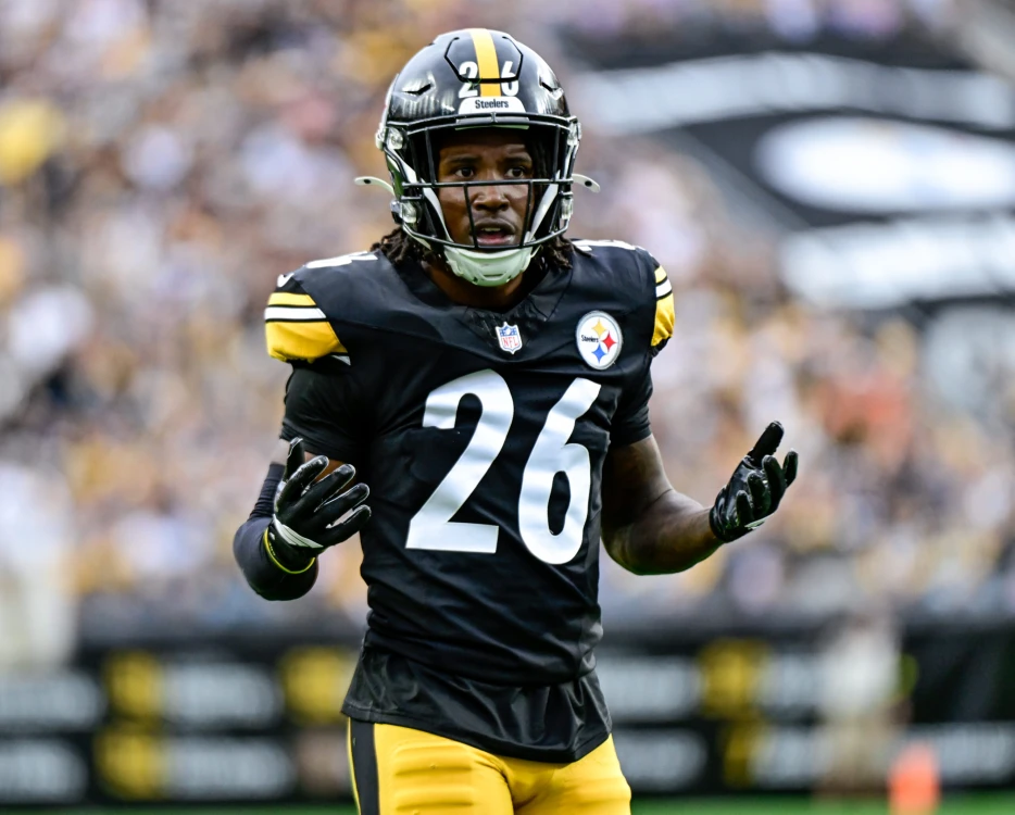Key Steelers DB Exits Lions Game with Injury