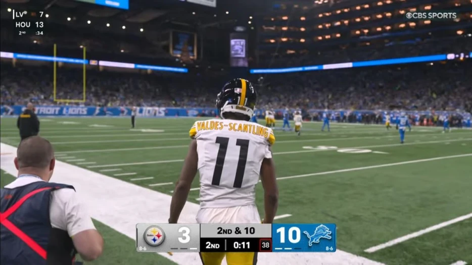 Marquez Valdes-Scantling Injured Against Lions (Update)