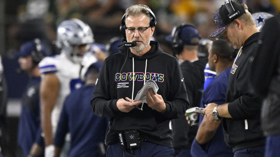 Matt Eberflus’ change doesn’t stop Cowboys’ defense from stinking it up vs. Chargers