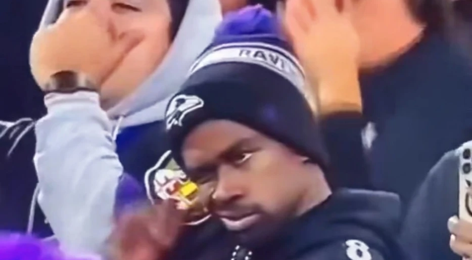 NFL Cameraman Did One Unfortunate Fan Dirty On Live TV [VIDEO]