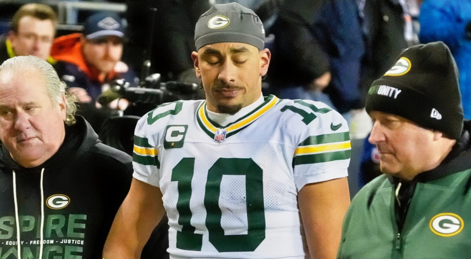 NFL Fans Turned Jordan Love’s Scary Head Injury Into A Disgusting Meme [PHOTOS]