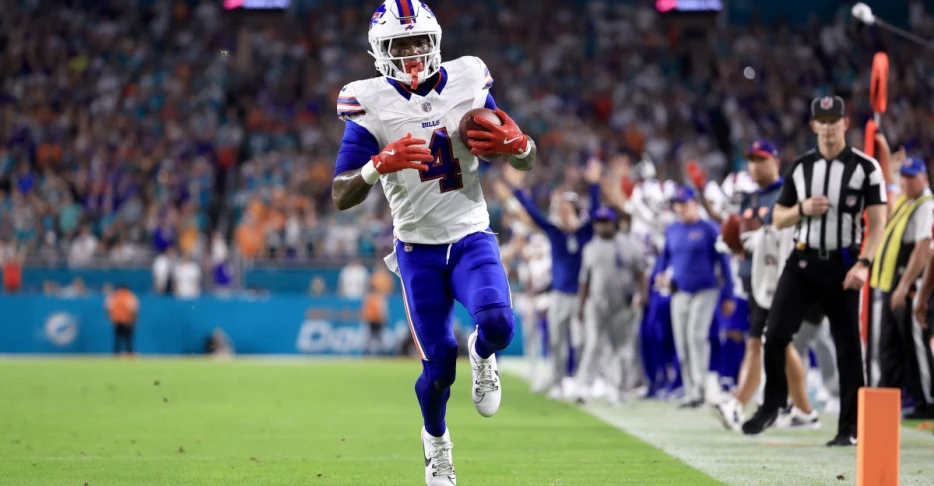NFL rushing leader 2025: Bills’ James Cook takes the lead over Jonathan Taylor