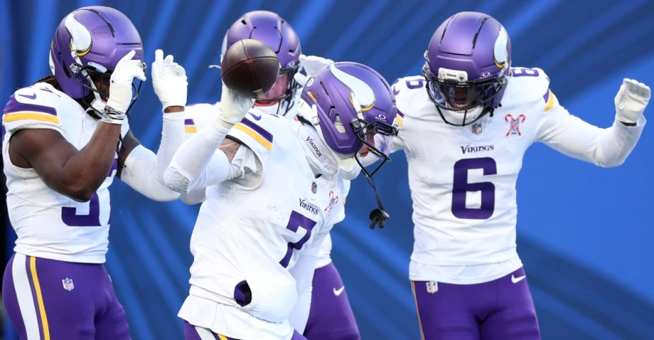 Vikings Defense Ties Franchise Record