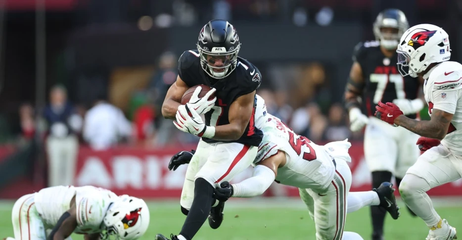 Bijan Robinson becomes third Falcon ever to hit 2,000 scrimmage yards