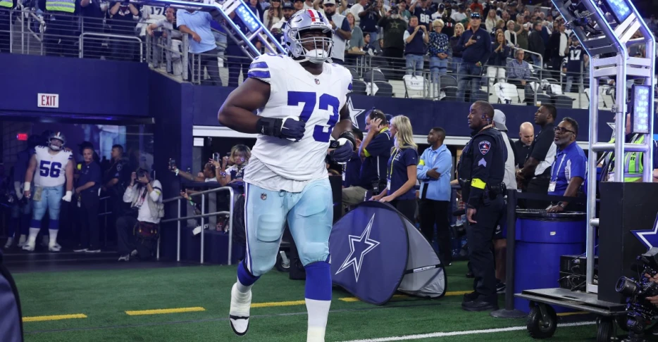 Brian Schottenheimer: Tyler Smith will remain at left tackle for rest of season