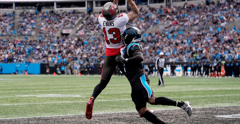 Buccaneers Week 16 Top Performers at Carolina Panthers