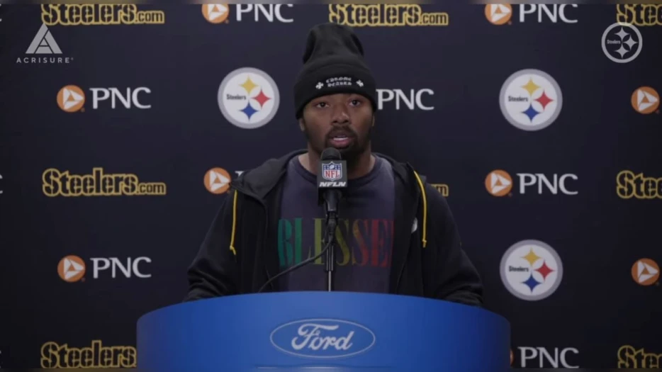 ‘Don’t Know How I Caught That:’ Kenneth Gainwell Reacts To Spectacular Score