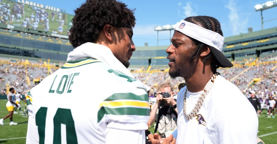 Green Bay Packers News: QB injuries will be the story all week long