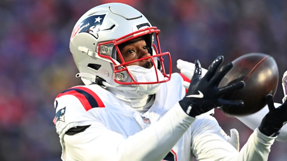 How Did Referees Miss Obvious Penalty Against Patriots’ Kayshon Boutte?!