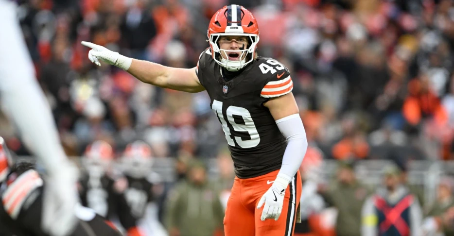 In a lost season, these 2 rookies continue to shine for the Browns