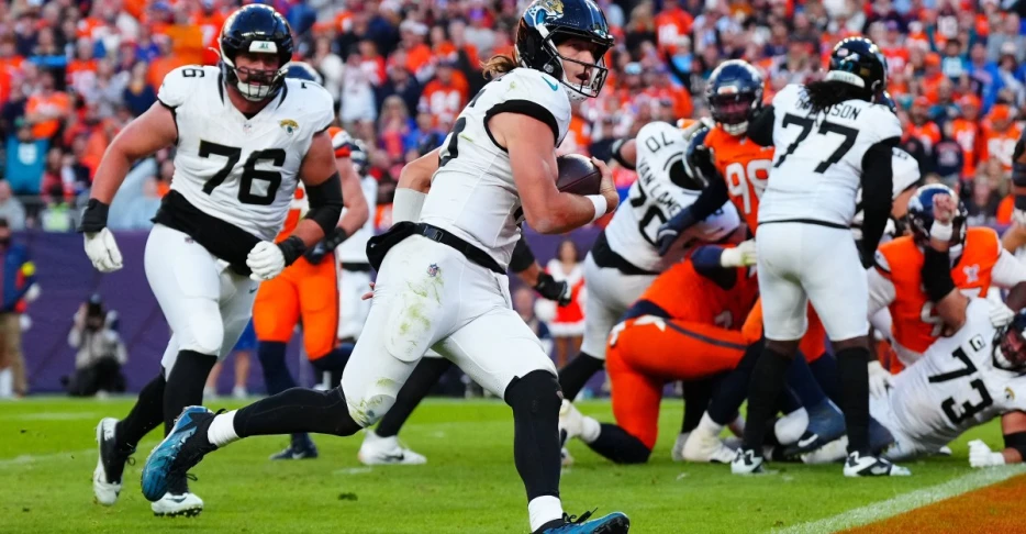 Instant reaction: Broncos’ defense fizzles out as Jaguars rout Denver 34-20