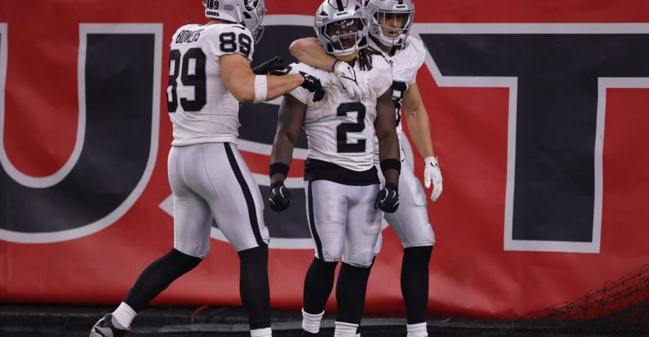 Las Vegas Raiders don’t play dead, but result the same