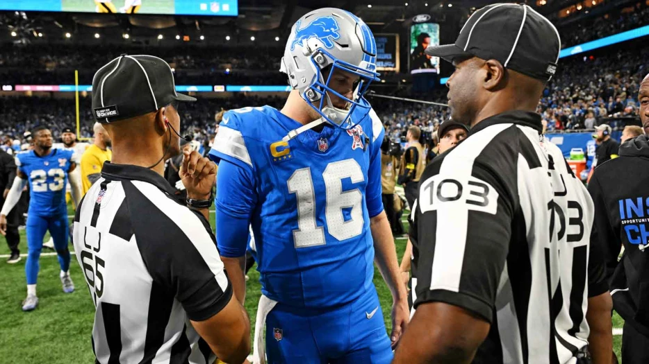 Lions’ Jared Goff blasts costly OPI penalty late in Steelers loss – ‘It’s a bad call’