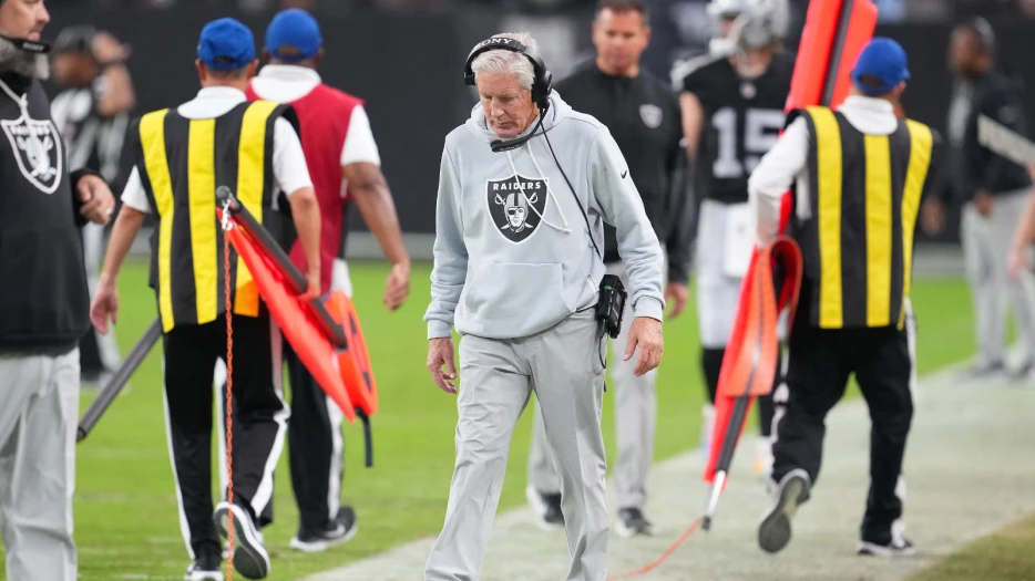 Raiders’ Pete Carroll’s 100% real thoughts on if he wants to rebuild Las Vegas