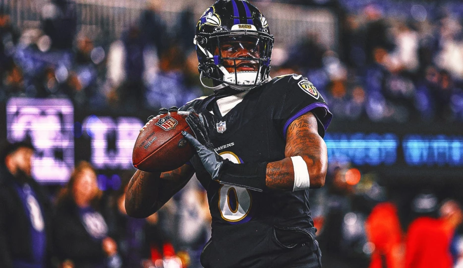 Ravens QB Lamar Jackson Ruled Out Early vs. Patriots With Back Injury