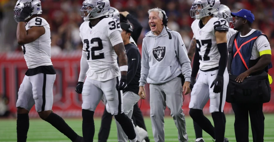 Will game effort by Las Vegas Raiders help Pete Carroll’s case?