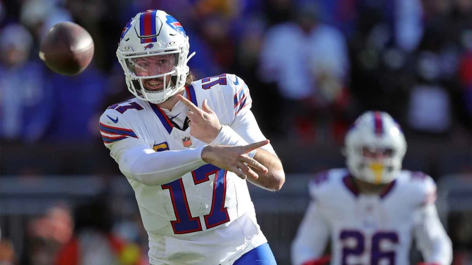 Bills’ Josh Allen not practicing in Tuesday’s walk-through with foot injury