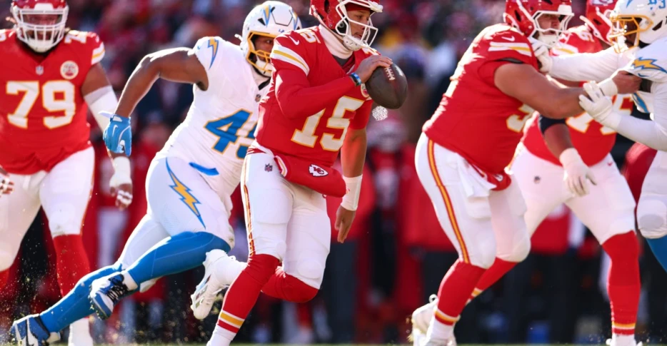 Chiefs News 12/23: Sunday was proof that Patrick Mahomes was carrying the team