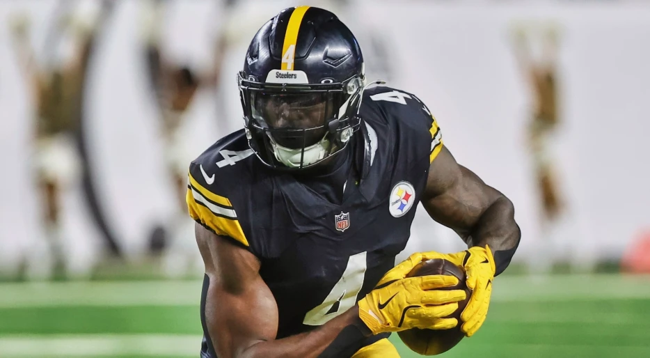 DK Metcalf Could Reportedly Lose Over $45 Million After Suspension For Punching Lions Fan