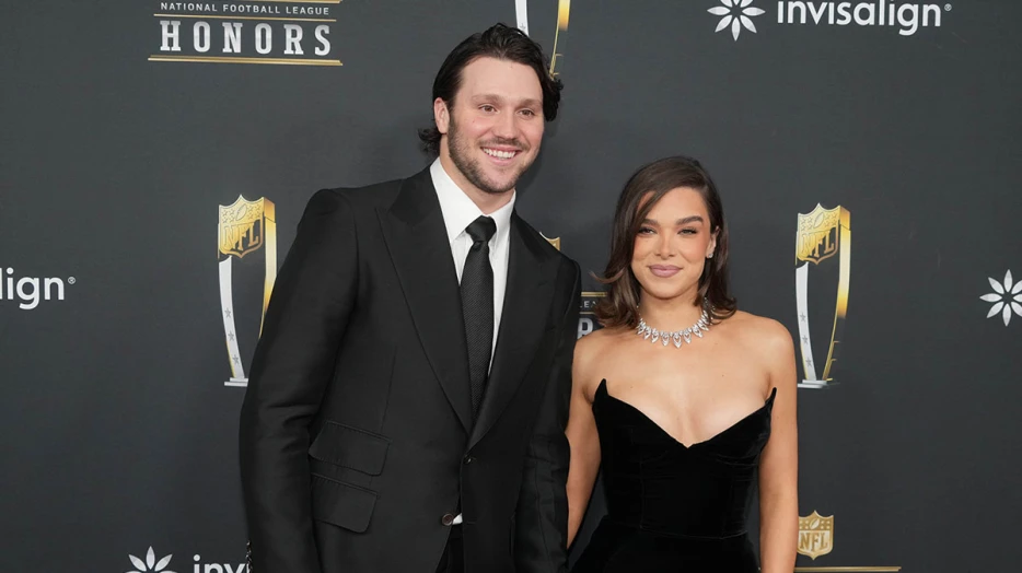 Josh Allen, Hailee Steinfeld gift Bills O-Line wild present