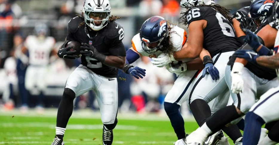 Las Vegas Raiders rookies show development vs Texans
