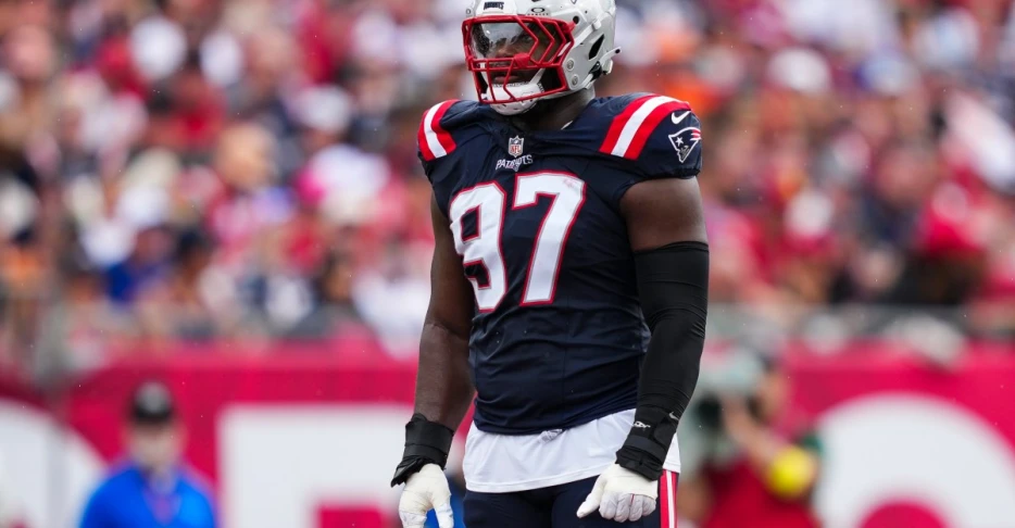 Milton Williams set to practice as Patriots monitor potential Sunday return