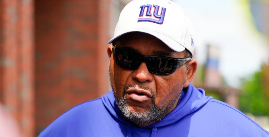 NY Giants DL coach Andre Patterson reveals prostate cancer battle