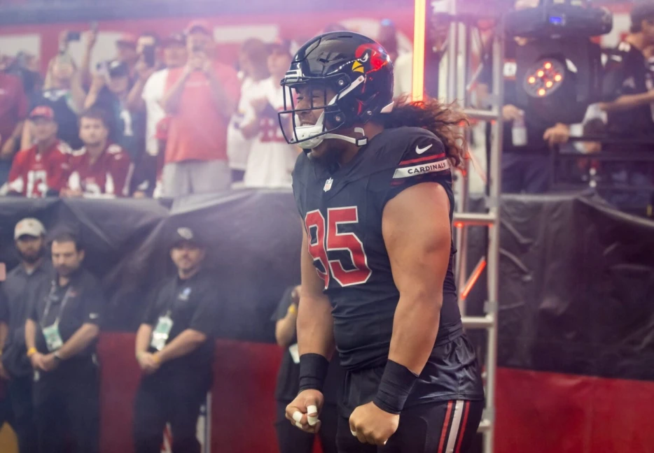 Texans Signing DL Leki Fotu