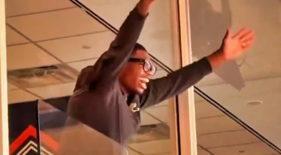 Travis Hunter Was Caught In 4K Ruthlessly Taunting Broncos Fans While They Cried About The Refs [VIDEO]