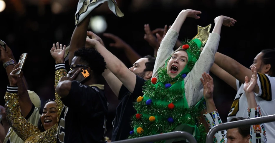 2025 Commanders’ Tank Watch – Week 17 – Holiday Edition