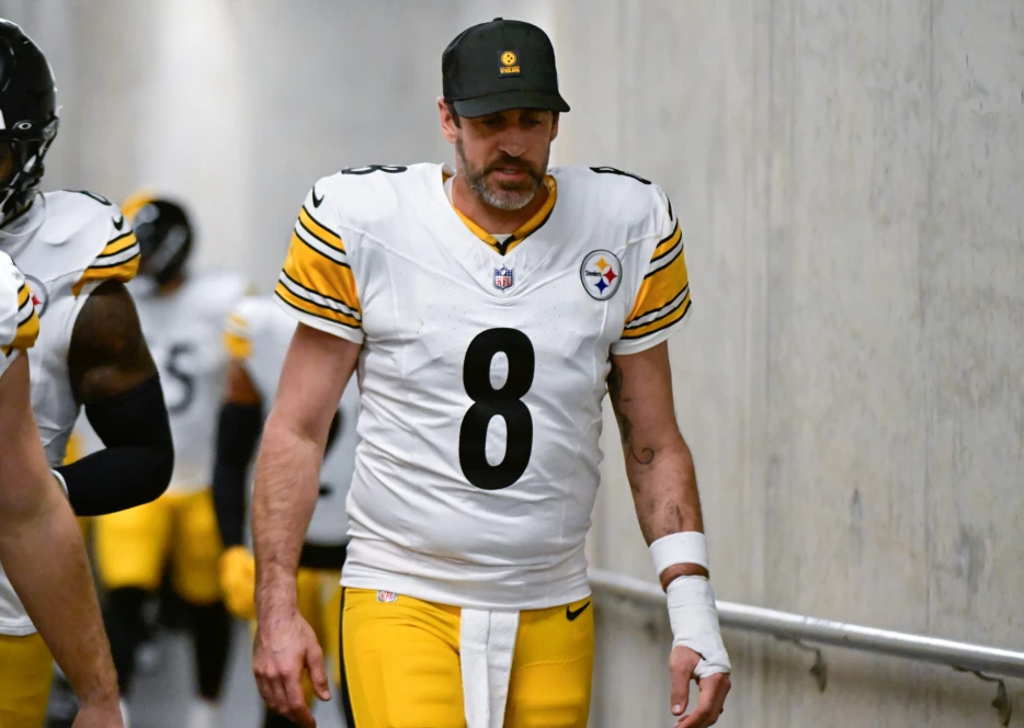 Aaron Rodgers Set to Face a Member of the Sanders Family Once Again