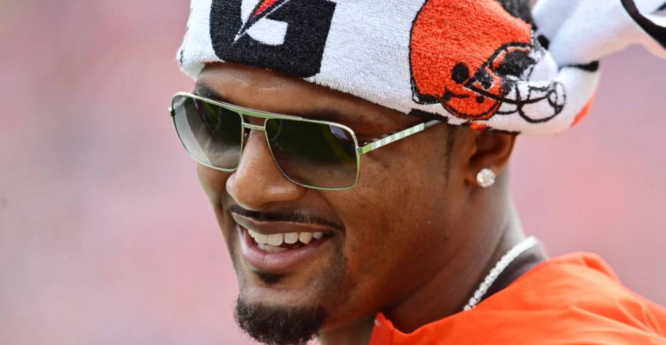 Daily Dawg Chow 12/24; Browns won’t be moving to Deshaun Watson in 2025