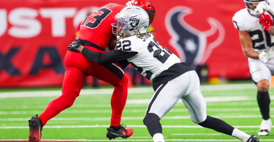 Eric Stokes stands strong against Nico Collins, Houston Texans
