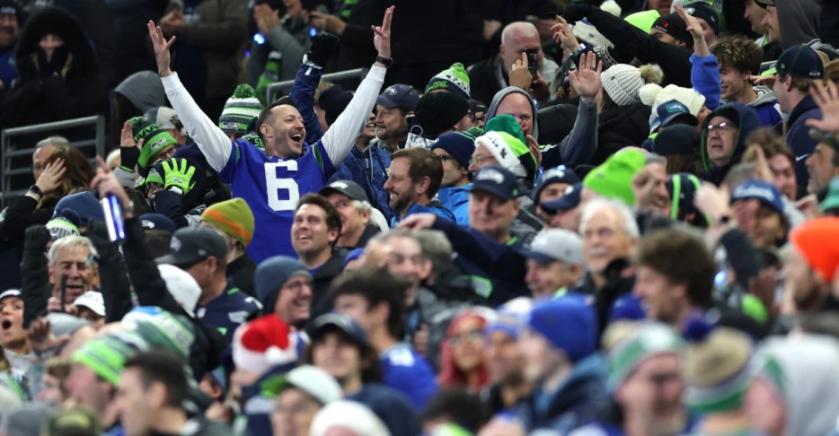 Seahawks Reacts Survey, Week 17: A Seahawks holiday confidence check-in!