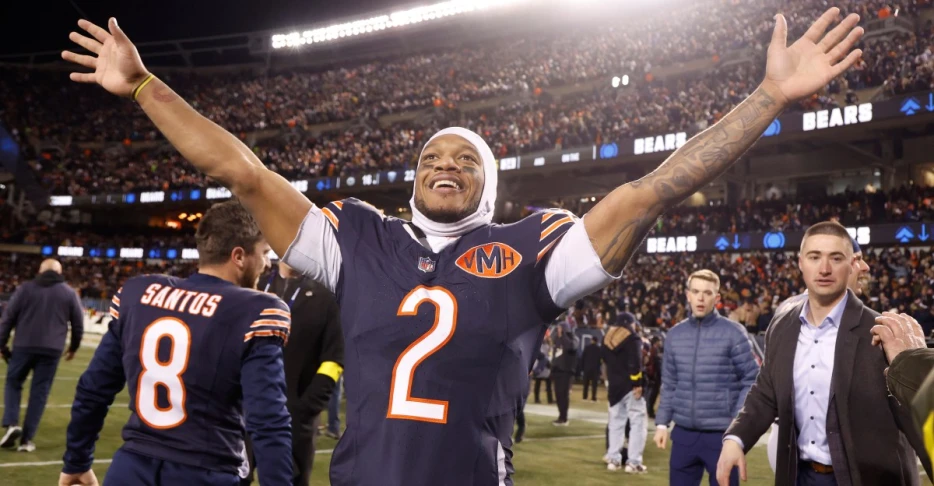 What a week: Packers, Playoffs, and a botched stadium message