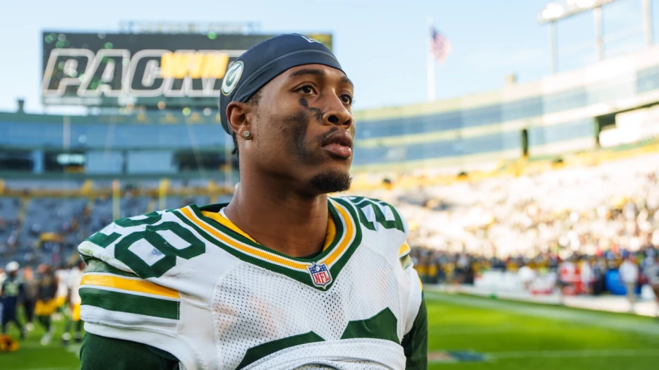 Panthers sign LB Isaiah Simmons to their practice squad