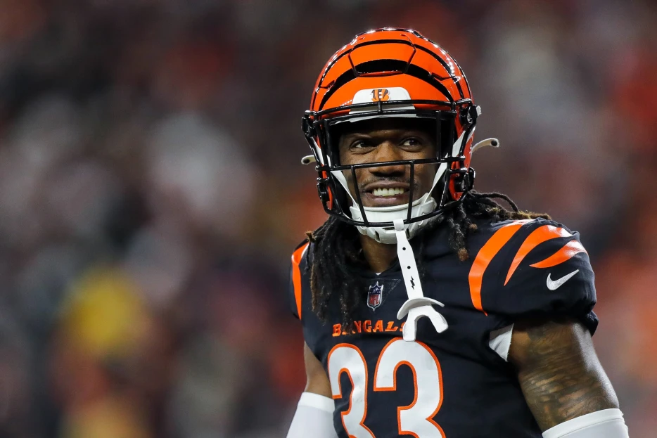 Steelers Sign 6-foot-3 Veteran Cornerback