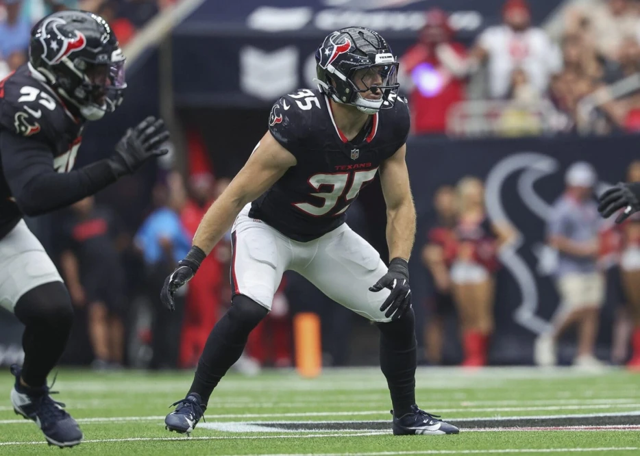 Texans Place LB Jake Hansen On IR, Sign CB Alijah Huzzie To PS